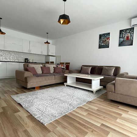 Entire Apartment - Near The Center Prishtinë Ngoại thất bức ảnh