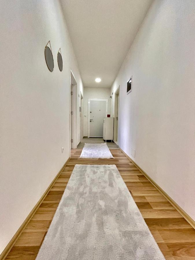 Entire Apartment - Near The Center Prishtinë Ngoại thất bức ảnh
